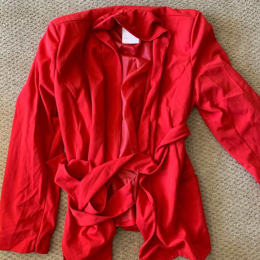 Padded shoulder red blazer with ties